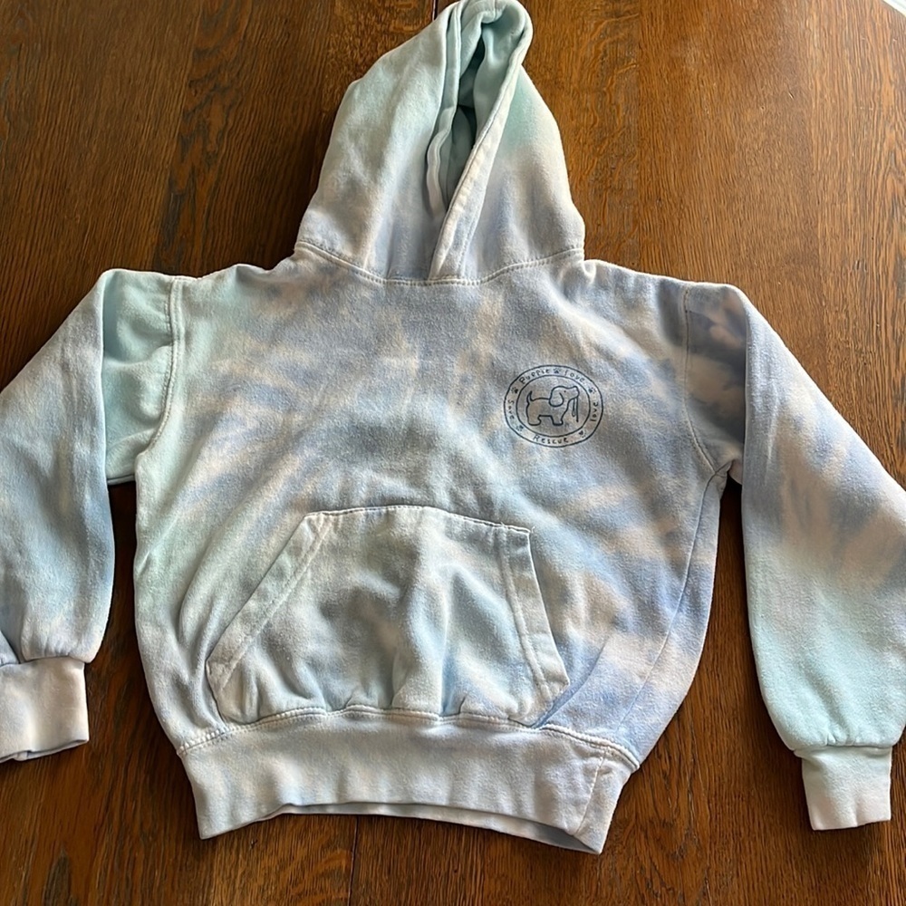 Youth Puppy Love Light Blue Tie-Dye Hooded Sweatshirt Small size 6-8